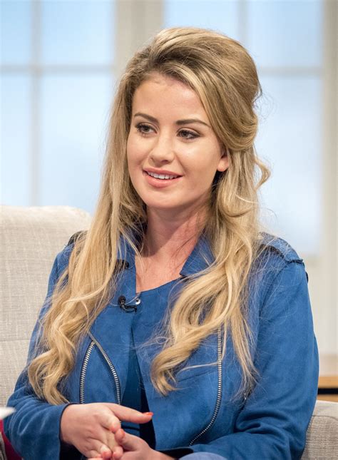 where is chloe ayling now